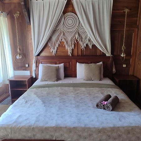Little Elephant Cottage Gili Trawangan Exterior photo